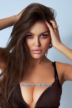 193215 - Ellen Age: 33 - Ukraine