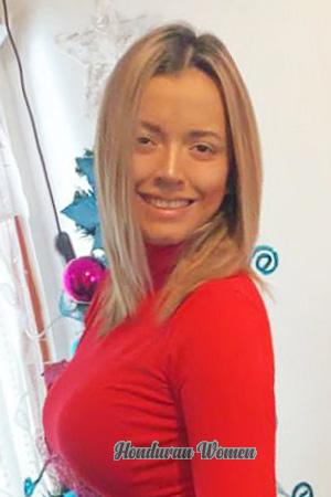 206836 - Josselin Age: 30 - Costa Rica