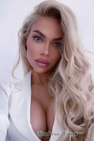 220636 - Michaela Age: 34 - Czech Republic