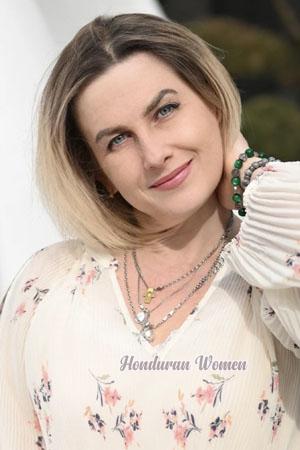 220668 - Viktoriia Age: 51 - Ukraine