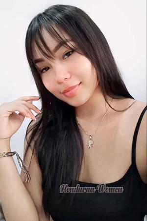222639 - Daniela Age: 26 - Colombia