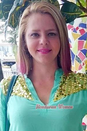 Ladies of Heredia