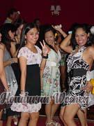 050-filipino-women