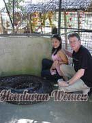 061-filipino-women