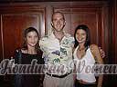 latin women tour cartagena 0803 17