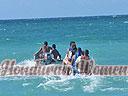 cartagena-women-boat-1104-43